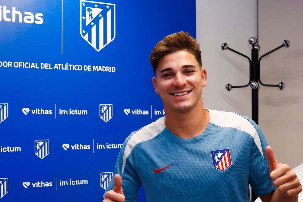 CLB Atletico Madrid chính thức nổ “bom tấn” Julian Alvarez với 6 mùa giải